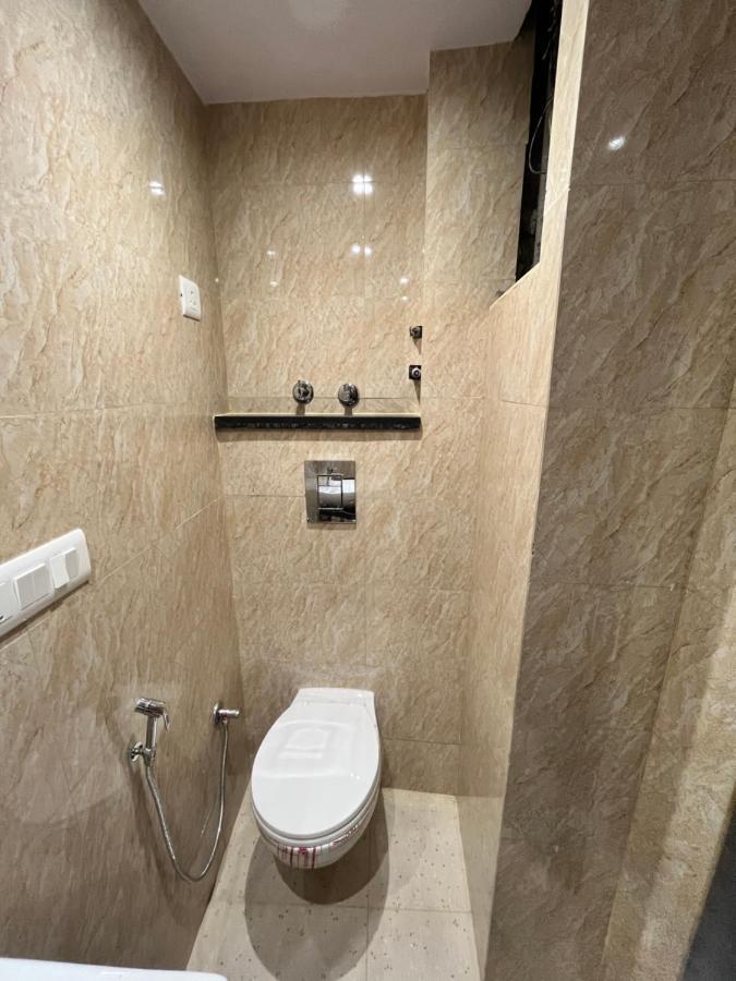 Hotel Mahalaxmi Deluxe 뉴델리 외부 사진
